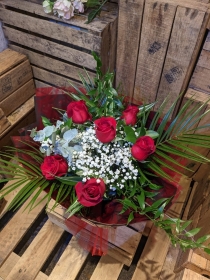 6 Red Rose Floral Box