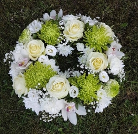 Green and White Wreath